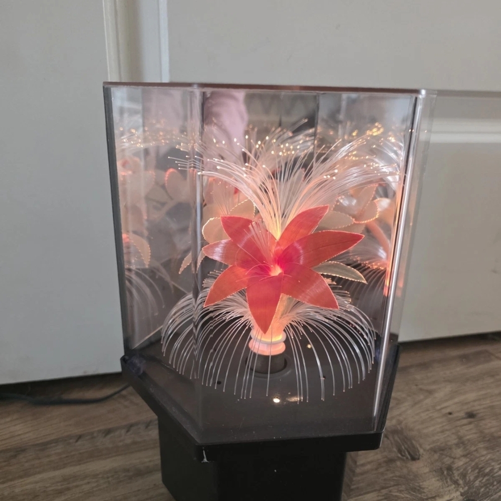 Elegant Red Fiber Optic Flower Light